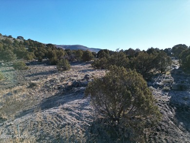 Discover an exceptional opportunity to build your mountain - photo 6