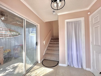 Well-appointed townhome in an ideal island location! Come see - photo 7