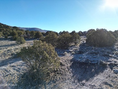 Discover an exceptional opportunity to build your mountain - photo 7