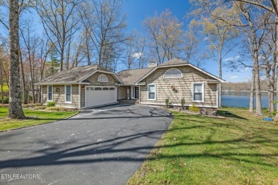Lake Home For Sale in Crossville, Tennessee