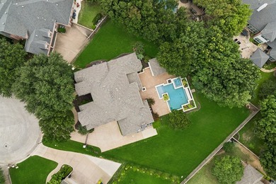 Experience luxury living at its finest in this exceptional - photo 11