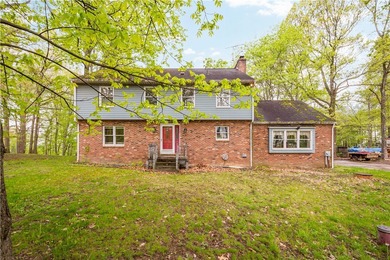 (private lake, pond, creek) Home For Sale in South Franklin Pennsylvania