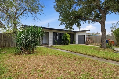 Built in 1955 with originality still intact, this 3 bedroom 1.5 - photo 15