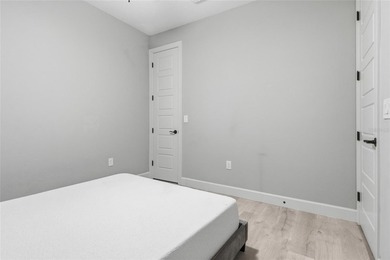 Short Sale. Short sale subject to third-party approval - photo 31