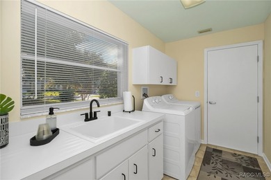 Enter to vaulted ceilings, beautiful bamboo floors in living and - photo 32