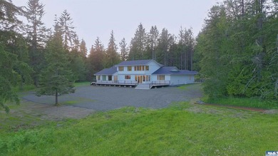 Nestled along Lost Mountain road, this gorgeous custom home sits - photo 2