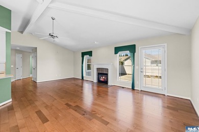 Welcome home to this beautifully maintained 3 bedroom, 2 bath - photo 7