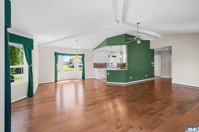 Welcome home to this beautifully maintained 3 bedroom, 2 bath - photo 10