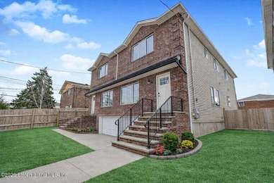The Atlantic Estates a custom development of 4 single-family - photo 3