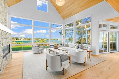 Nestled above the shimmering waters of Bassing Harbor, this - photo 5