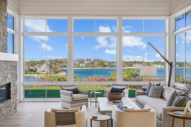 Nestled above the shimmering waters of Bassing Harbor, this - photo 8