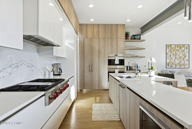 Apex 1901 is a 4-bedroom, 5-bathroom townhome offering 3,191 - photo 9