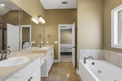 Welcome to this immaculate 3-bedroom, 3-bathroom home in - photo 14