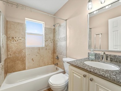 WELCOME TO THE HEART OF SOUTH VENICE - UPDATED, MOVE-IN READY - photo 17