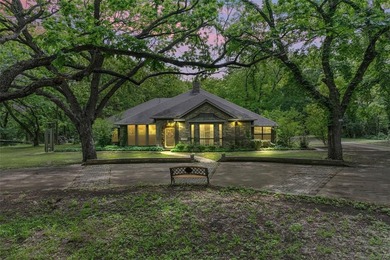 (private lake, pond, creek) Home For Sale in Midlothian Texas