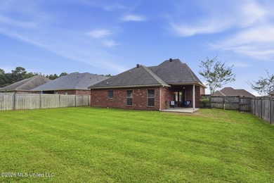 Welcome to this immaculate 3-bedroom, 3-bathroom home in - photo 24