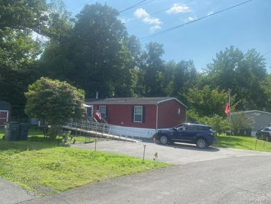 Welcome home to this spacious and inviting 2008 double-wide - photo 27