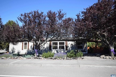 Wonderful opportunity to be in a 55+ community with a mature - photo 1