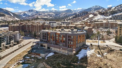 Lake Condo For Sale in Park City, Utah