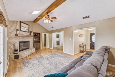 Welcome to 126 Bagpipe Rd, where comfort, character, and space - photo 4