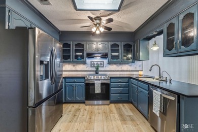 Welcome to 126 Bagpipe Rd, where comfort, character, and space - photo 6