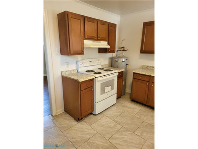 Yes, Move-in ready single family home under $200K! Cute 2 - photo 9