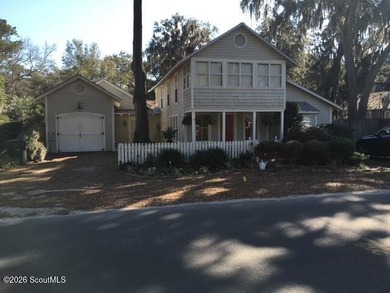 Located in the highly desirable Glynn Haven Estates Neighborhood - photo 2