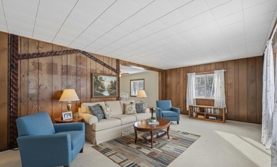 Serene Living & 4.5 Private Acres Minutes from the Belgrade