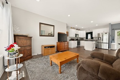 Beautiful, well-maintained 2020 modular home offering 3 bedrooms - photo 25