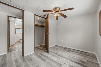 Serene Living & 4.5 Private Acres Minutes from the Belgrade