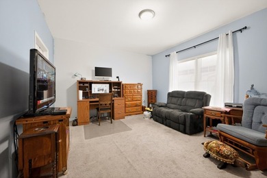 Beautiful, well-maintained 2020 modular home offering 3 bedrooms - photo 36