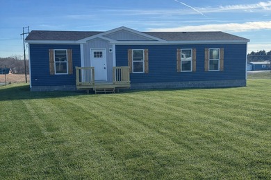 Lake Cumberland Home For Sale in Jamestown Kentucky