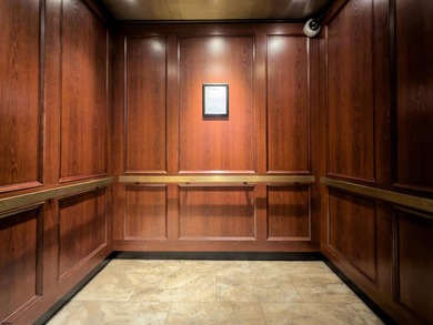 Beautifully renovated 2 bedroom, 2 bathroom residence in the - photo 41
