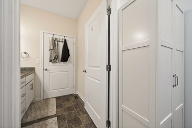 Beautiful, well-maintained 2020 modular home offering 3 bedrooms - photo 42