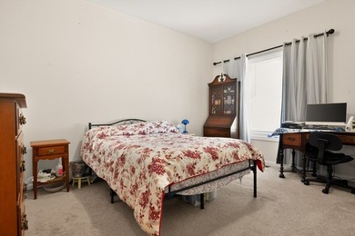 Beautiful, well-maintained 2020 modular home offering 3 bedrooms - photo 48