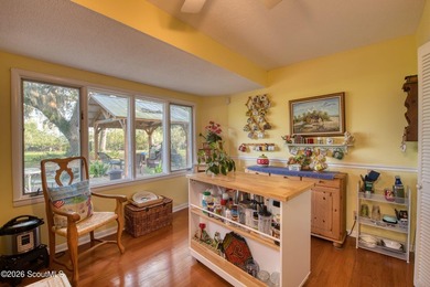 Tucked away where water meets wilderness, this 3-bedroom - photo 5