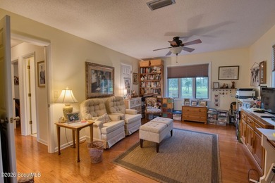 Tucked away where water meets wilderness, this 3-bedroom - photo 7