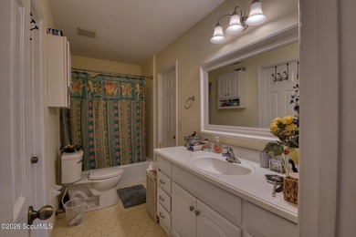 Tucked away where water meets wilderness, this 3-bedroom - photo 10