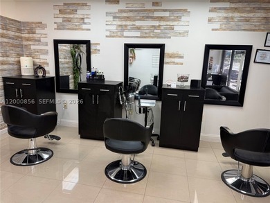 Well-established beauty salon opportunity located in a central - photo 8