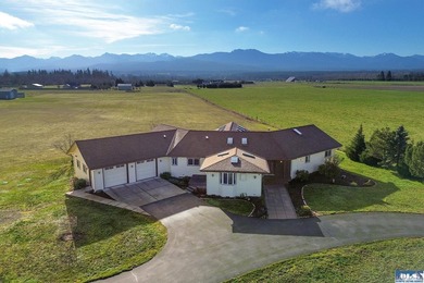 Beautiful & all encompassing views of the Olympic Mountains! - photo 1