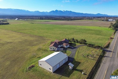 Beautiful & all encompassing views of the Olympic Mountains! - photo 5