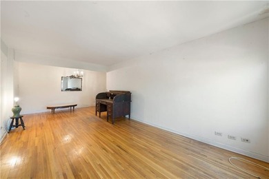 Spacious fourth-floor one-bedroom, one-bath residence located in - photo 7