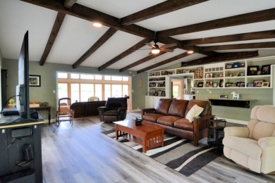SPRAWLING LAKEFRONT HOME at its BEST! - photo 13