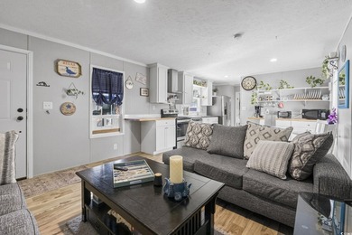 Welcome to 1525 Capella Lane in the desirable Crystal Lake - photo 4