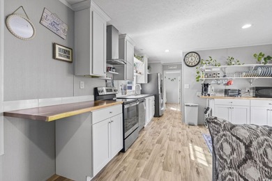 Welcome to 1525 Capella Lane in the desirable Crystal Lake - photo 8