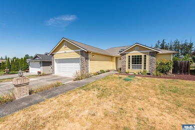Beautiful one owner home in Sun Meadows located just east of - photo 1