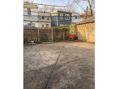 A rare fully vacant 6-family in the heart of Midwood - set your - photo 3