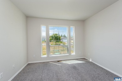 Beautiful one owner home in Sun Meadows located just east of - photo 7