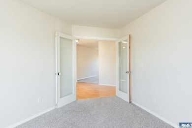 Beautiful one owner home in Sun Meadows located just east of - photo 8