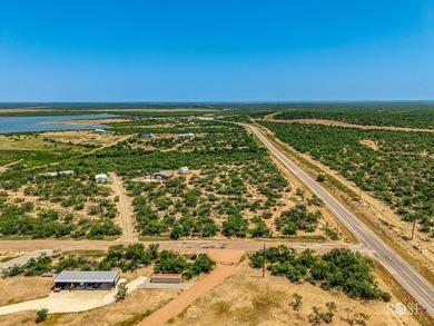 Looking for the perfect retreat on one of Texas' top fishing - photo 10